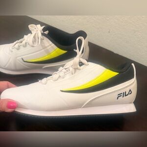 Fila White Sneakers with Neon Yellow Highlights Great for night time runs! Sz 8